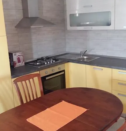 Ema Apartment Vir